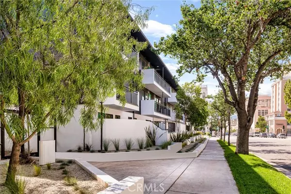 262 N Los Robles, Pasadena, CA 91101