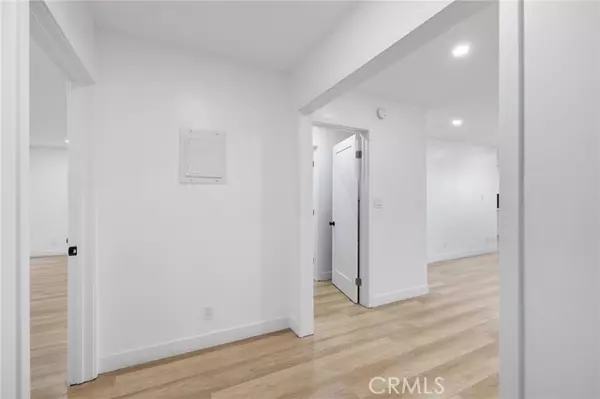 Encino, CA 91316,17000 Burbank BLD 101