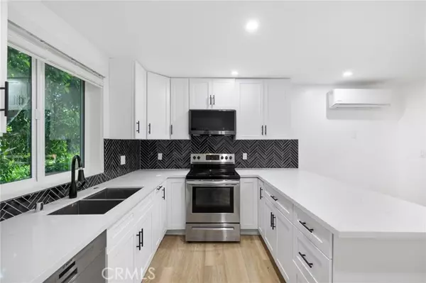 Encino, CA 91316,17000 Burbank BLD 201