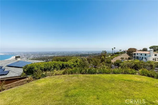 Palos Verdes Estates, CA 90274,972 Via Rincon
