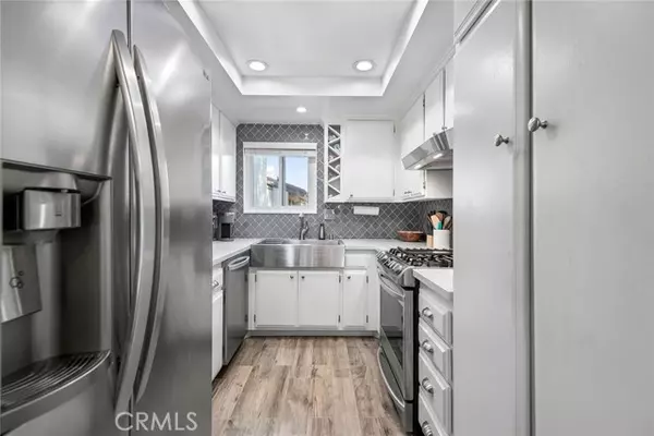 Simi Valley, CA 93063,6458 Twin Circle Lane 3