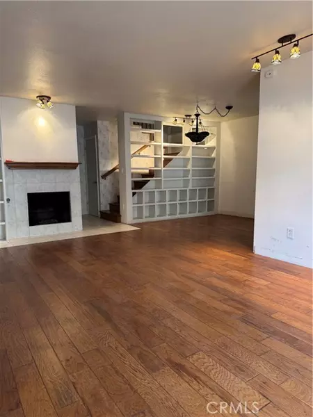 8145 Canby AVE 2, Reseda, CA 91335