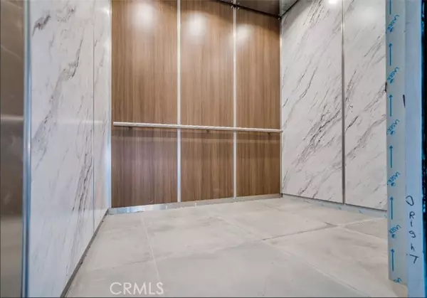 Canoga Park, CA 91303,7018 Alabama AVE 201