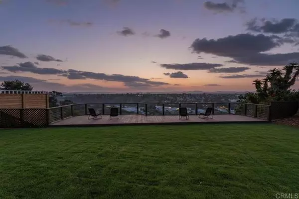 5777 Desert View DR, La Jolla, CA 92037