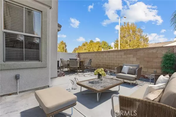 Saugus, CA 91350,25412 Parkwood LN