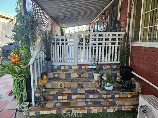 Fontana, CA 92335,17400 Valley 74