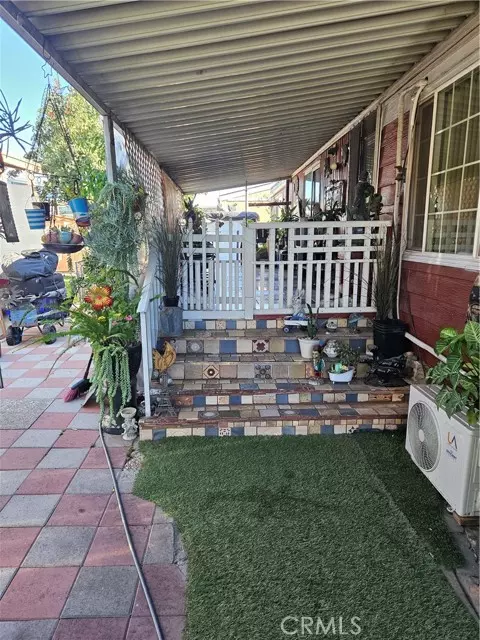 Fontana, CA 92335,17400 Valley 74