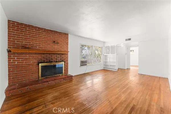 San Bernardino, CA 92404,5728 Elm