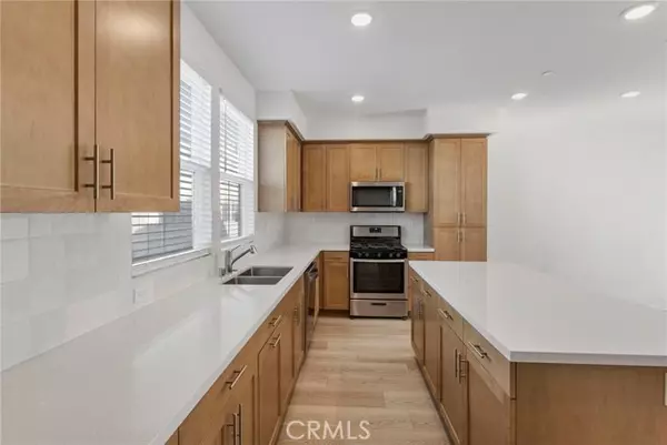 Escondido, CA 92025,427 Carina