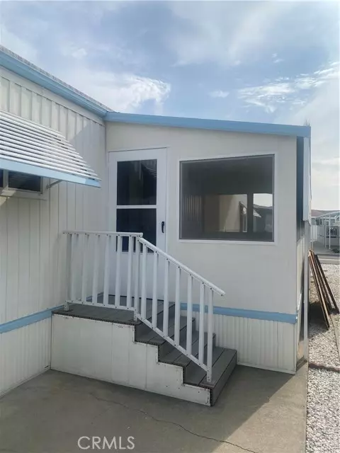 Anaheim, CA 92801,16 Palm Via