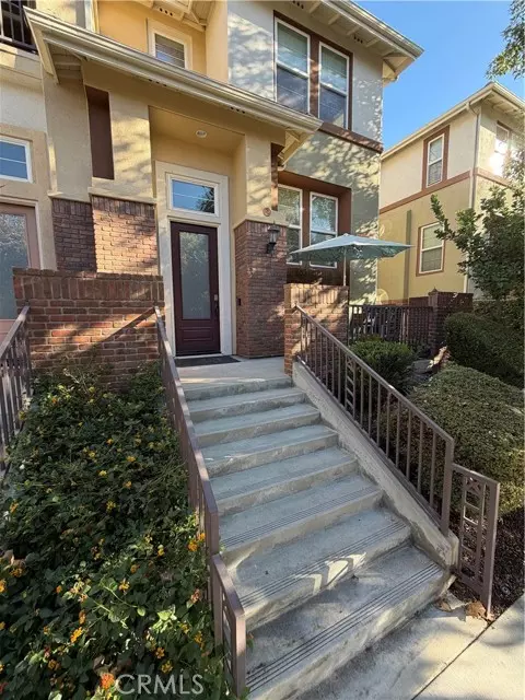 Claremont, CA 91711,615 W 1st