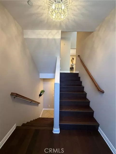 Claremont, CA 91711,615 W 1st