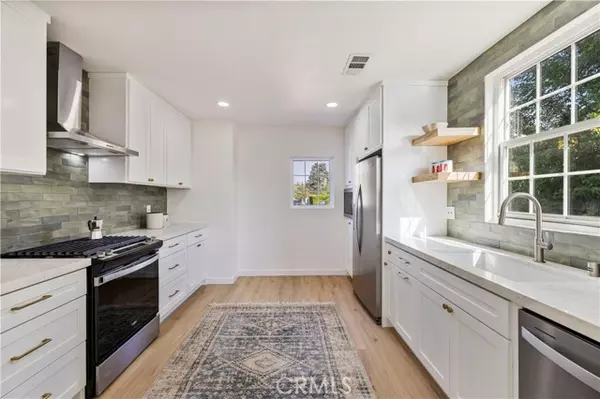 Winnetka, CA 91306,20156 Bassett