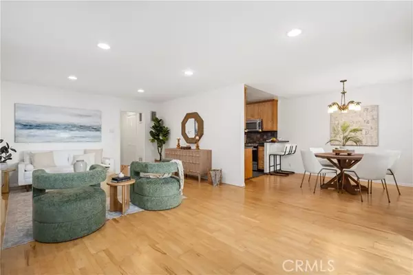 Santa Monica, CA 90403,1925 Montana AVE 3