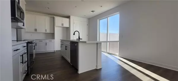 Hesperia, CA 92345,6356 Bassets ST