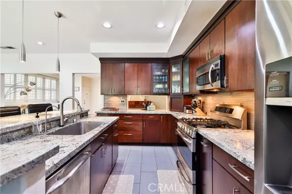 Chino Hills, CA 91709,2096 Villa Del Lago DR B