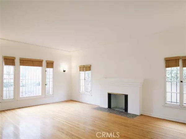 Los Angeles, CA 90035,1055 S Crescent Heights BLD