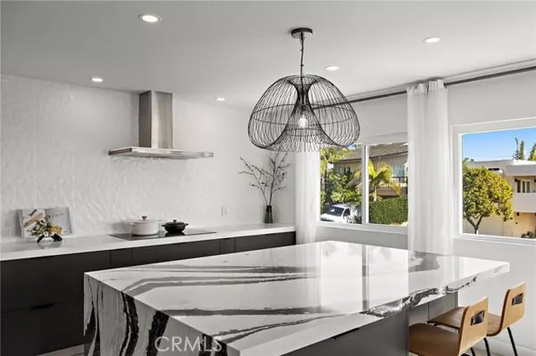 Dana Point, CA 92629,33791 Mariana Dr 1