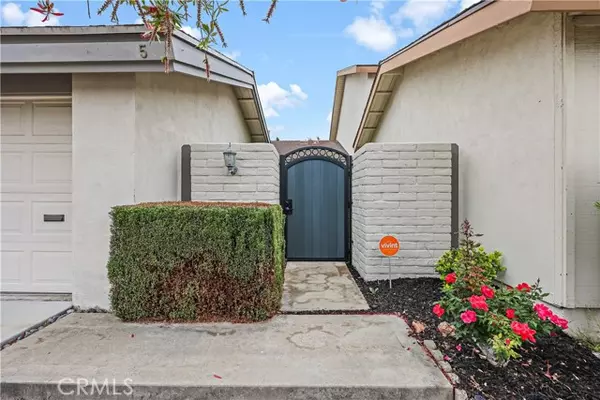 Irvine, CA 92612,5 Chicory WAY