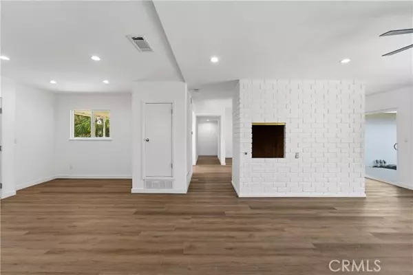 West Hills, CA 91304,21943 Parthenia ST