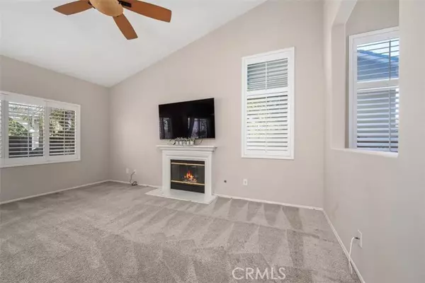 Corona, CA 92881,3308 Willow PARK