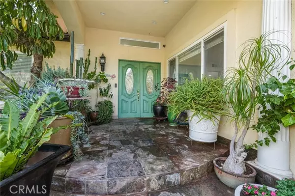 Tarzana, CA 91356,18760 WLS