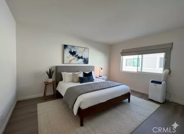 Pasadena, CA 91101,470 S Los Robles 17