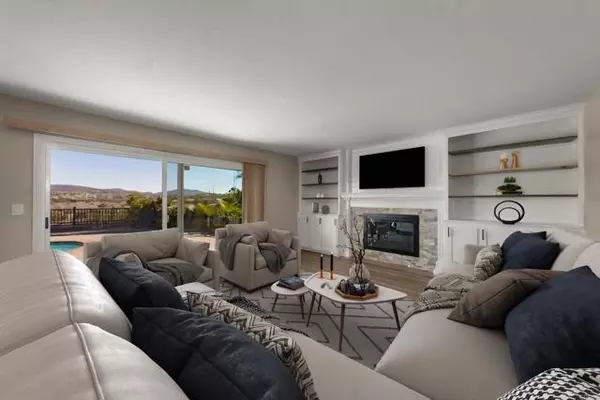 Bonita, CA 91902,4363 Country TRL