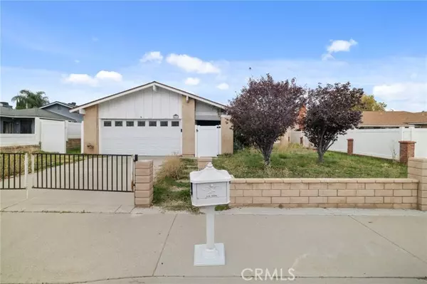 Newhall, CA 91321,24311 Wabuska