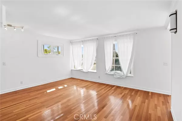 Laguna Beach, CA 92651,1290 N Coast Hwy B