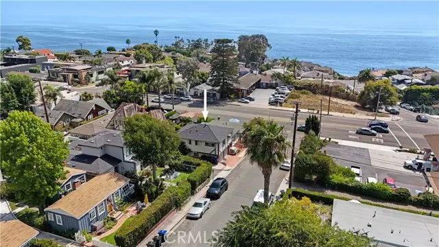 Laguna Beach, CA 92651,1290 N Coast Hwy B