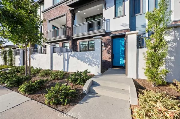 Buena Park, CA 90621,8887 Orangethorpe