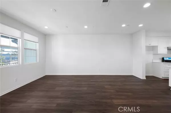 Buena Park, CA 90621,8887 Orangethorpe