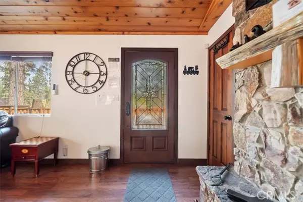 Big Bear Lake, CA 92315,432 Temple