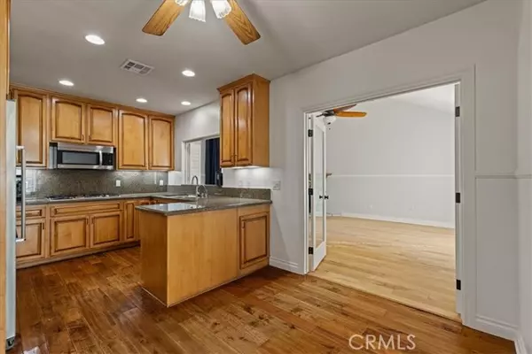 Valencia, CA 91355,26010 Coronado CT