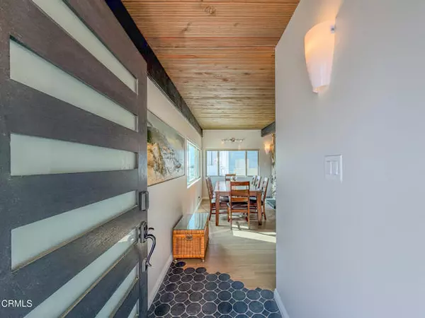 Ventura, CA 93001,1327 Devon LN