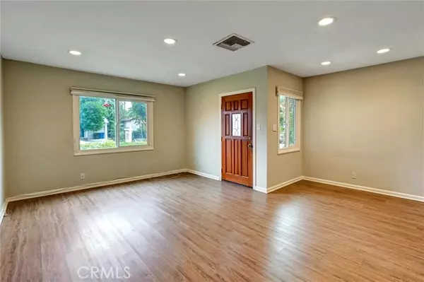 Encino, CA 91316,5863 Alonzo