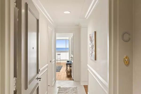 La Jolla, CA 92037,939 Coast BLD 4C