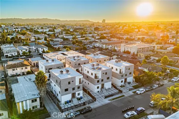 Los Angeles, CA 90019,4842 W 17th ST