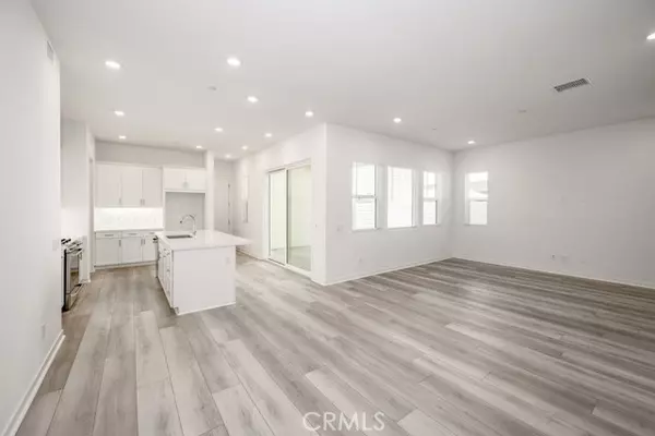 Valencia, CA 91381,26915 Goldfinch LN