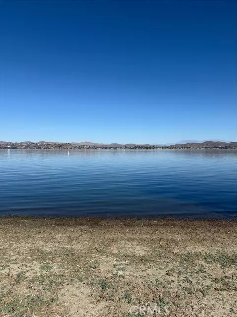 Lake Elsinore, CA 92530,17162 Grand