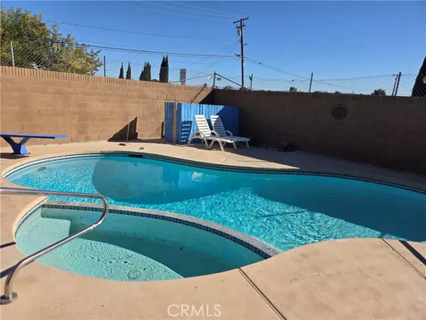 Lancaster, CA 93536,43318 Fenner