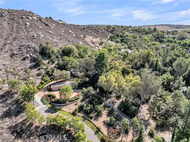 Riverside, CA 92506,6146 Hawarden DR