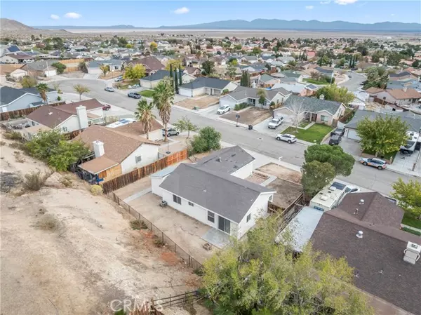 Rosamond, CA 93560,1325 Bradford