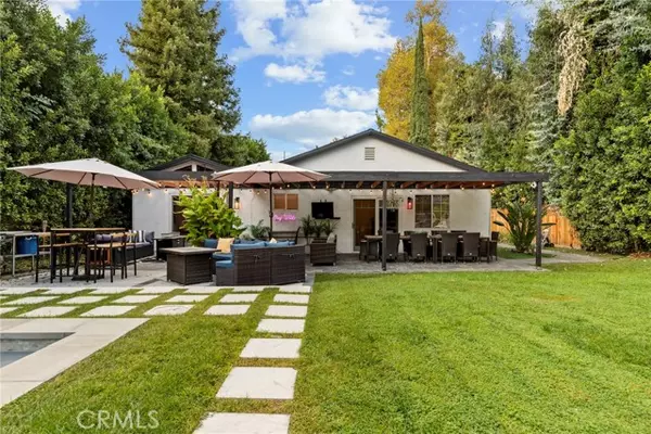 Woodland Hills, CA 91367,22900 Hatteras