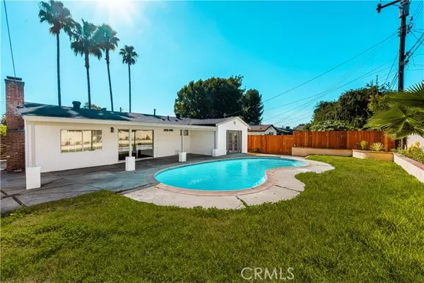 Azusa, CA 91702,18621 E Petunia ST