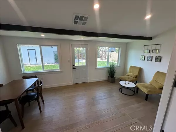 Van Nuys, CA 91406,16913 Covello