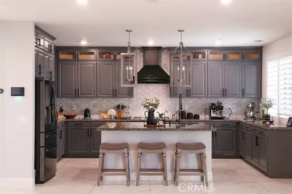 Fontana, CA 92336,5184 Sammy Hagar