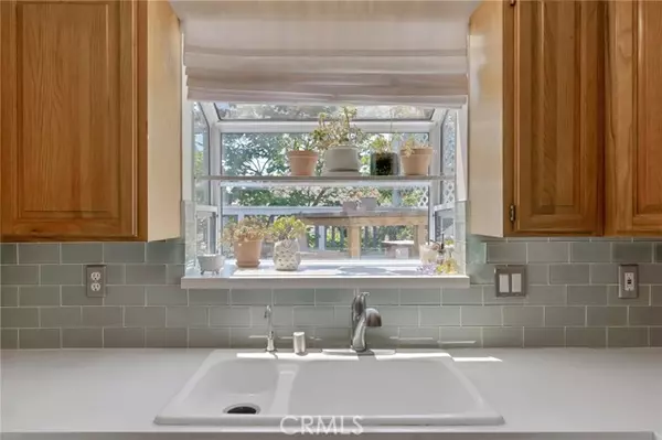 Los Angeles, CA 90026,1923 Preston AVE