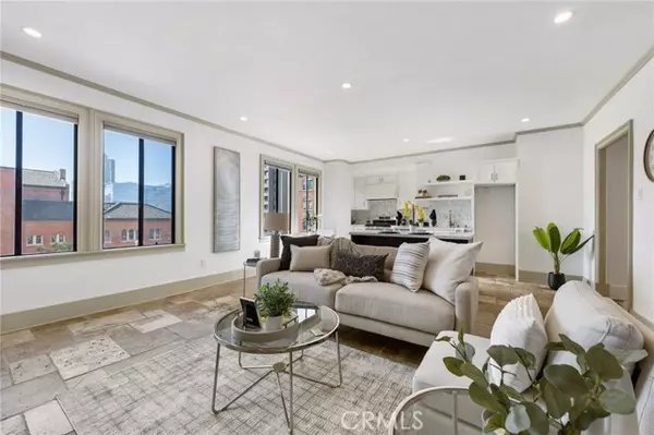 Long Beach, CA 90802,315 W 3rd ST 301